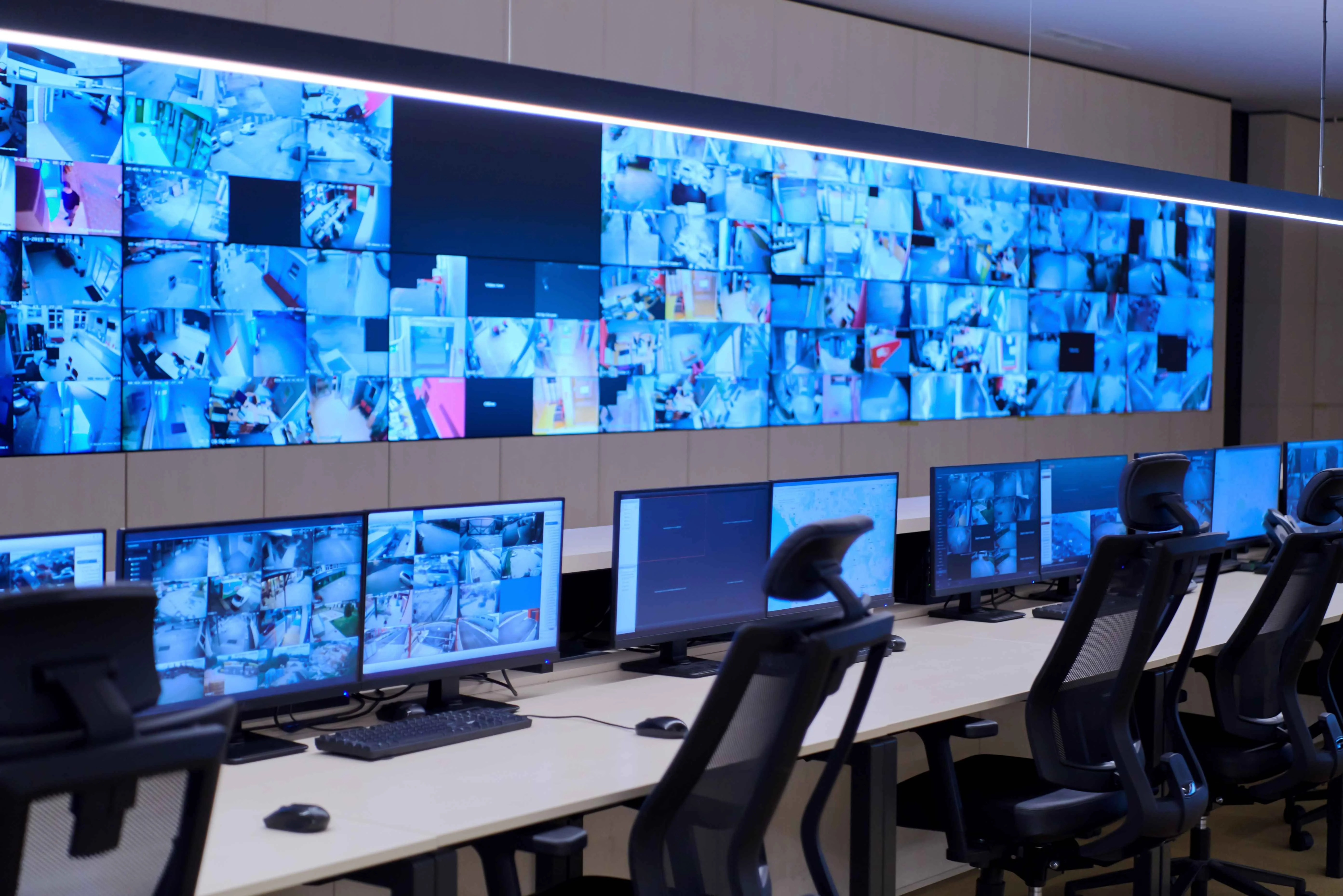 Sala de controle integrada: o que é, como funciona e por que é essencial em infraestruturas críticas